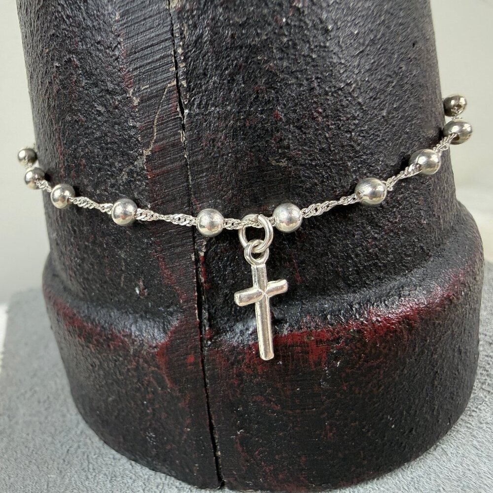 Dyadema Sterling Silver 7" Station Chain w/ Cross Charm
